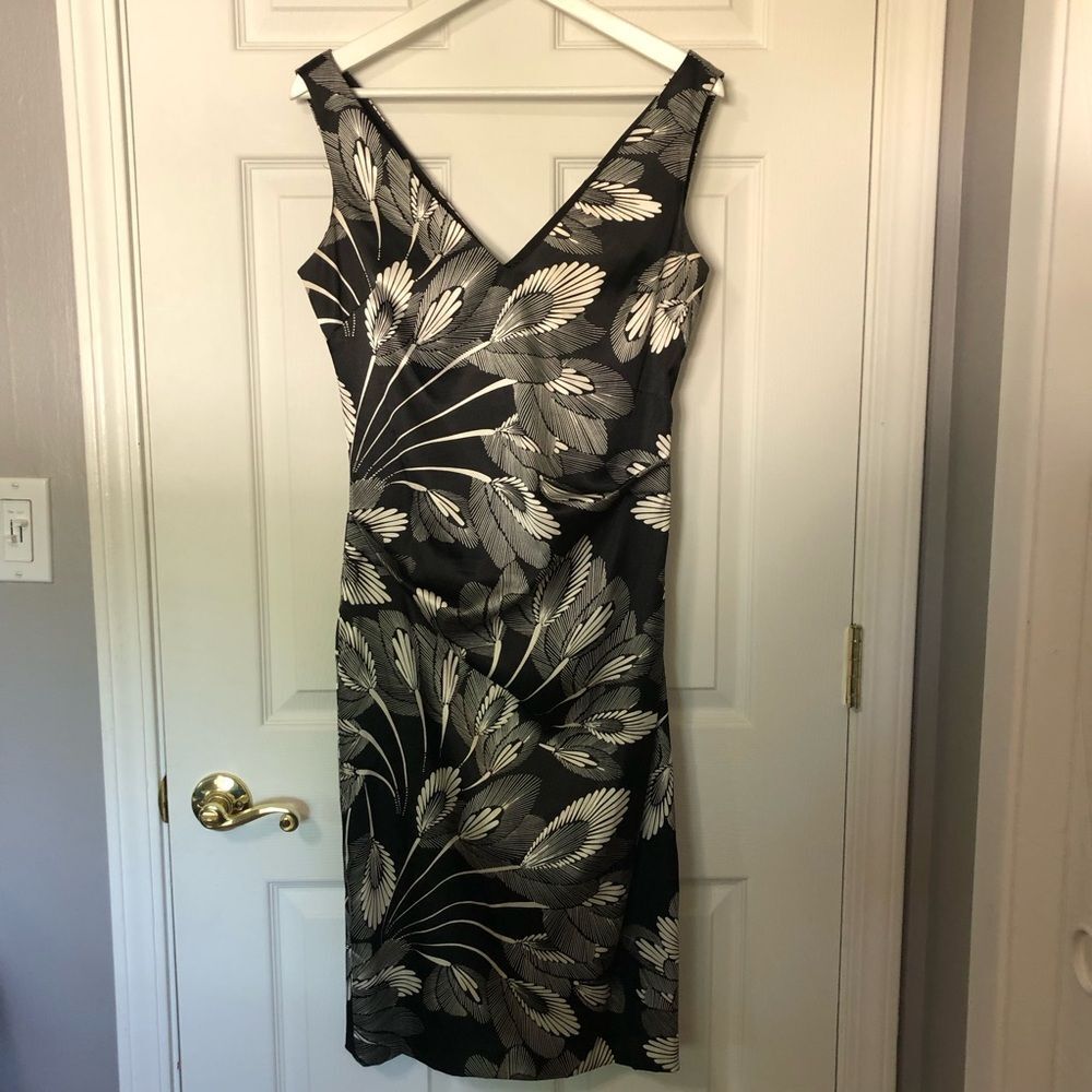 Maggy London Satiny Black and White Feather Print Dress Size 10